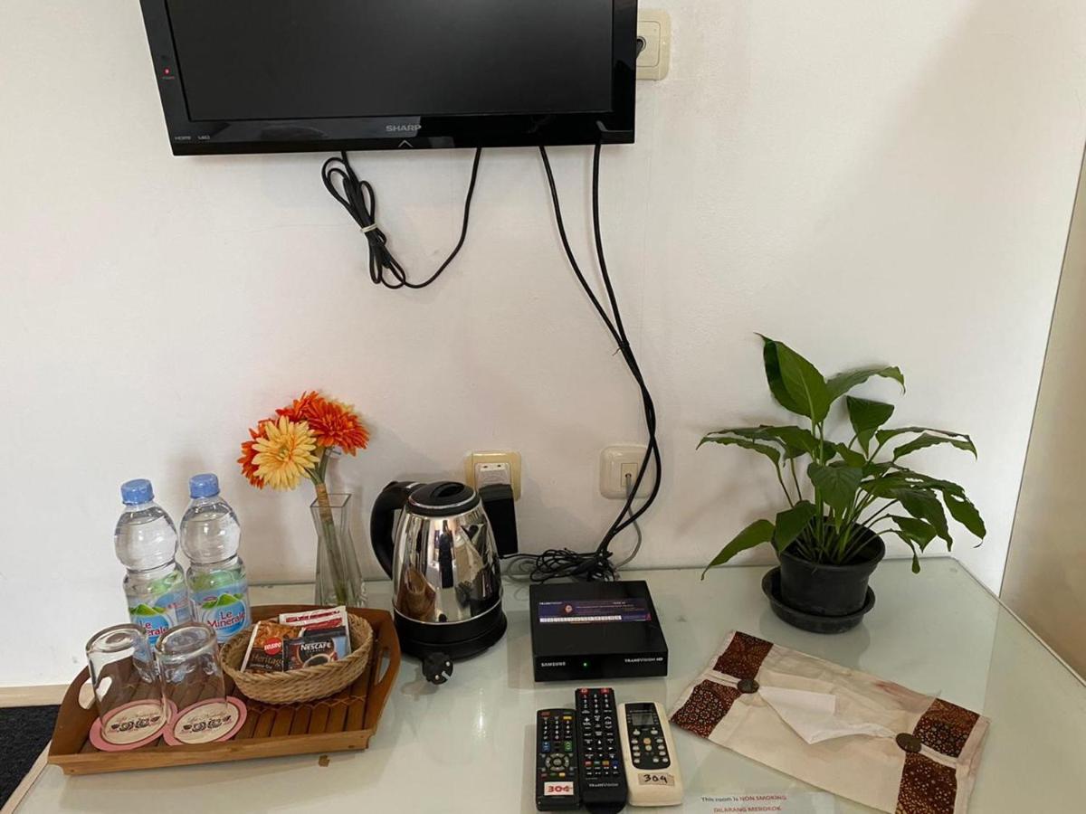 La Nostalgie Boutique Guest House Бандунг Экстерьер фото